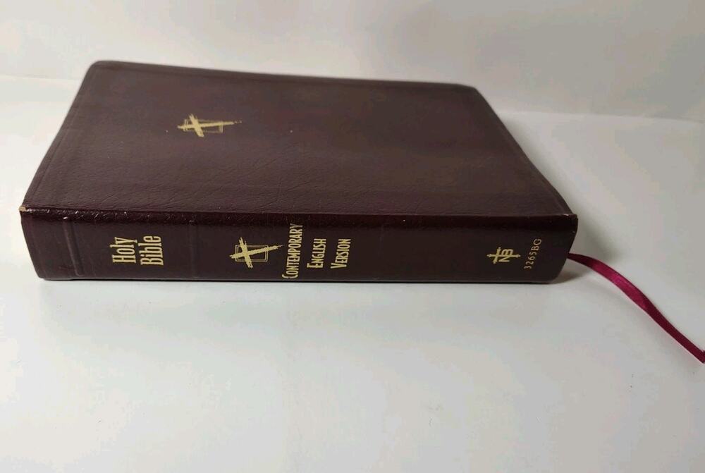 Holy Bible Contemporary English Version Thomas Nelson Maroon Gold Leather Used
